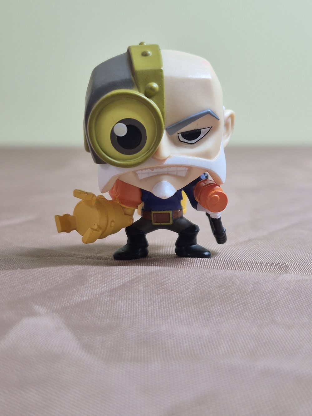 Disney Bandai Big Hero 6 Baron Von Steamer Chibi Mini Figure